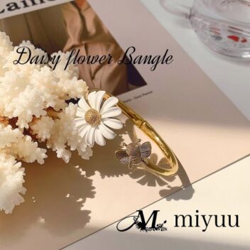 バングル ブレスレット デイジー ゴールド 韓国 フラワー ミツバチ 花 レディース おしゃれ かわいい 大人 エレガント カジュアル