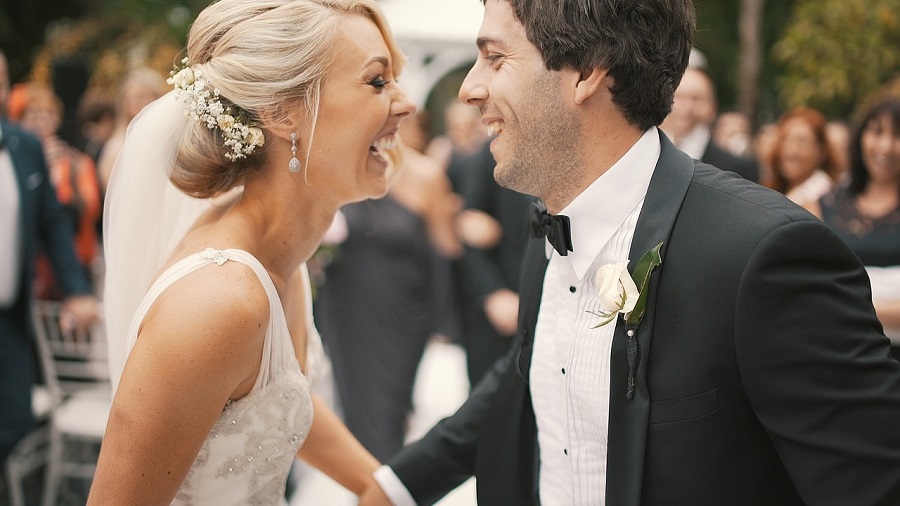 コーディネートに気を付けて参列することが望ましい結婚式