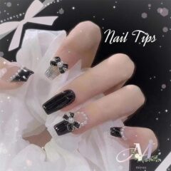 休日だけネイルしたい！取り外しカンタン★ネイルチップのご紹介♪